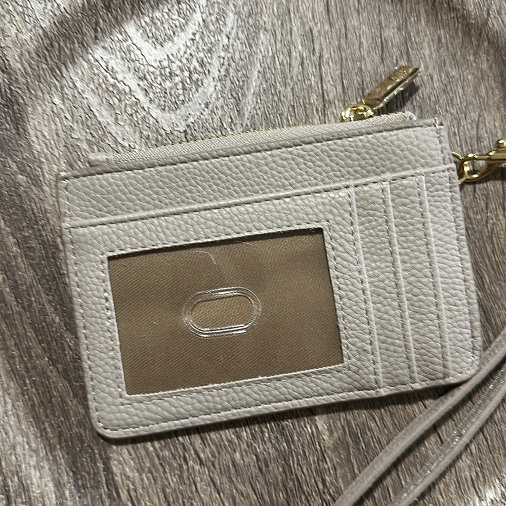 Nanette Lepore Tutti Wristlet Organizer - Picture 2 of 3